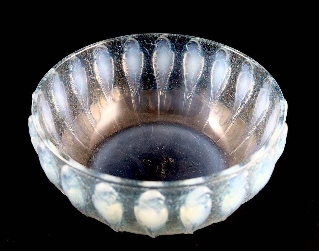 René Lalique. A pre-war opalescent glass Perruches pattern bowl, no.491, designed in 1931, 25cm diameter